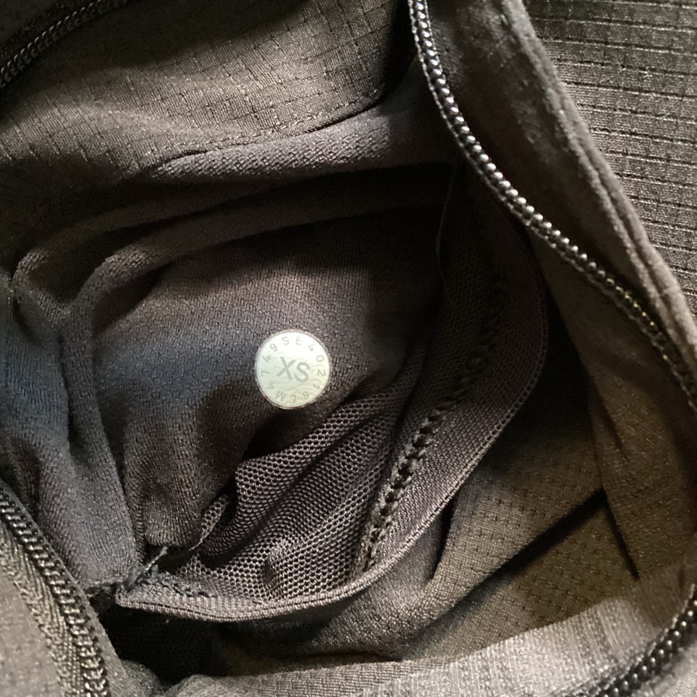 Lululemon Airing Easy Hoodie Black Men’s XS Training Running Jacket coat light - Picture 6 of 8